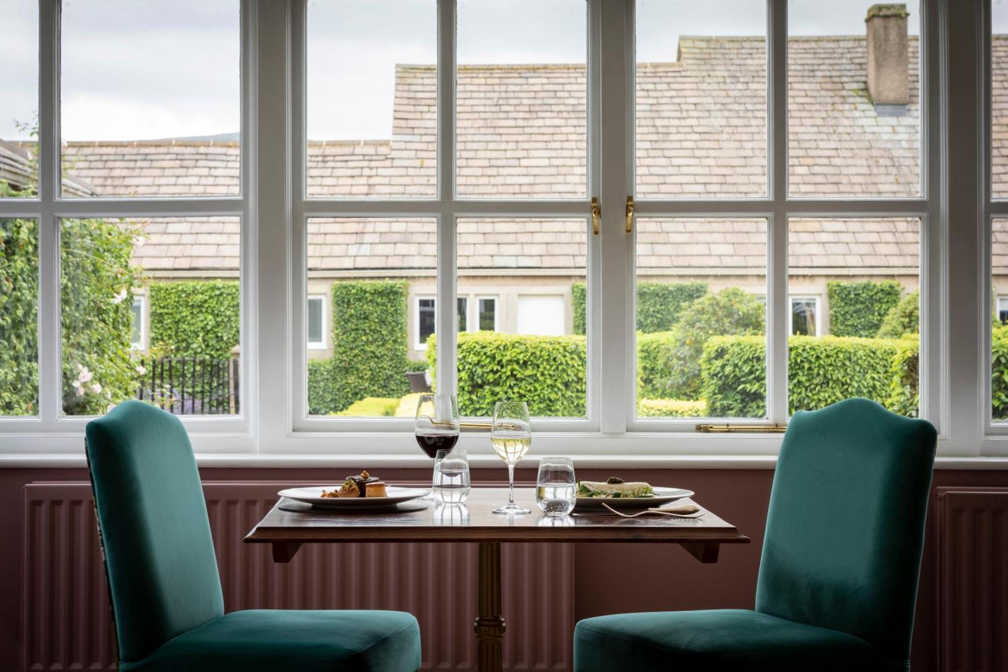 The Devonshire Arms Hotel At Bolton Abbey Exteriör bild