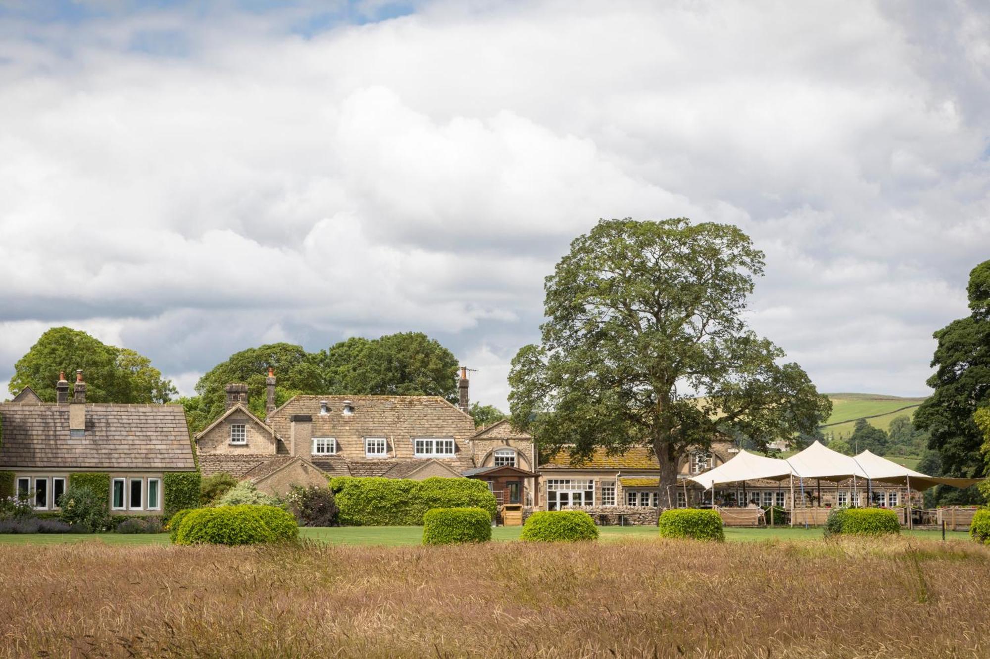 The Devonshire Arms Hotel At Bolton Abbey Exteriör bild