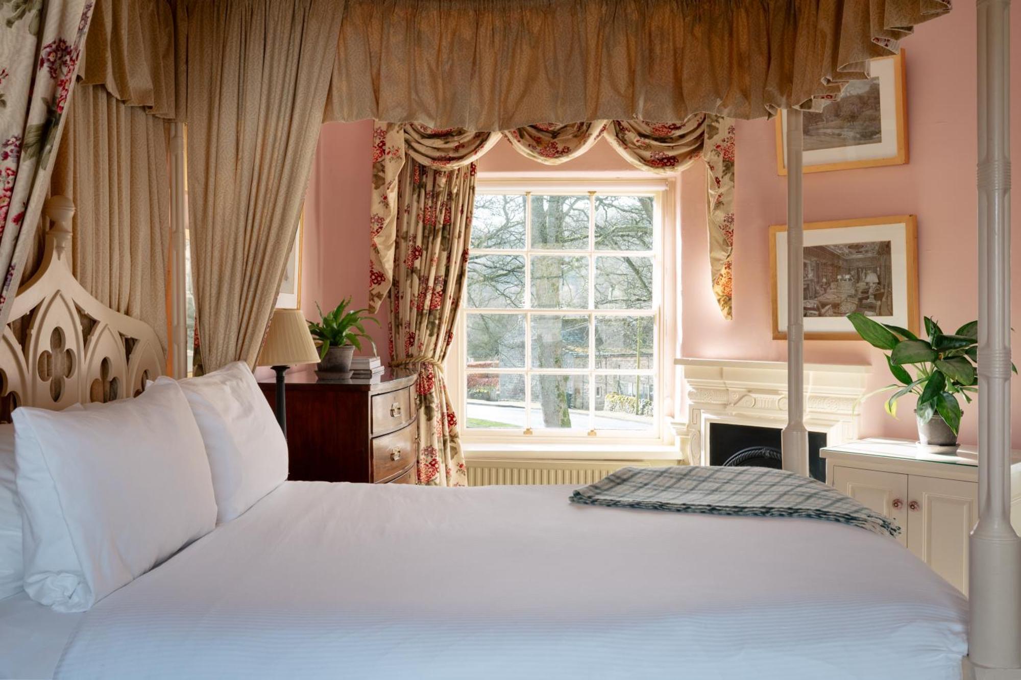 The Devonshire Arms Hotel At Bolton Abbey Exteriör bild